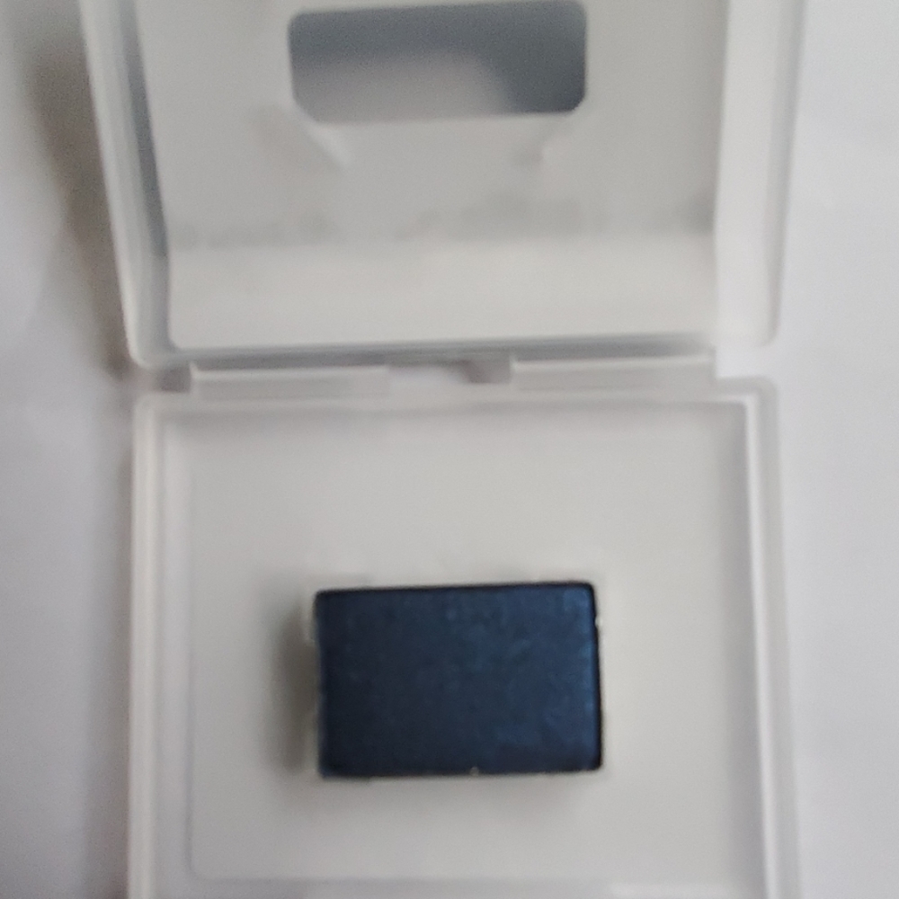Mary kay's Mineral eye color in Midnight Star